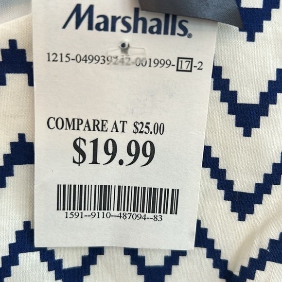 NWT: Sleeveless Print Dress: size Medium - Picture 5 of 8